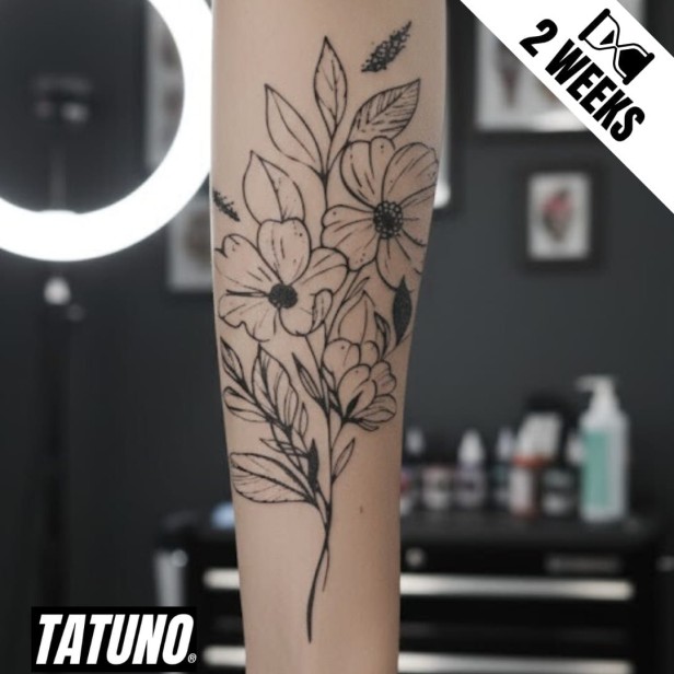 Tatuaż jagua półtrwały kwiaty pod gwiazdami