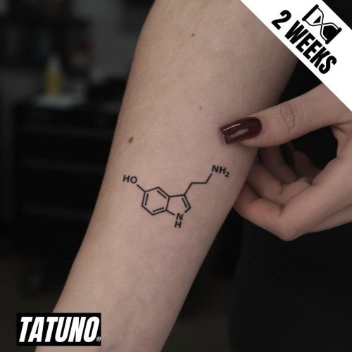 Tatuaż jagua półtrwały wzór chemiczny serotonina