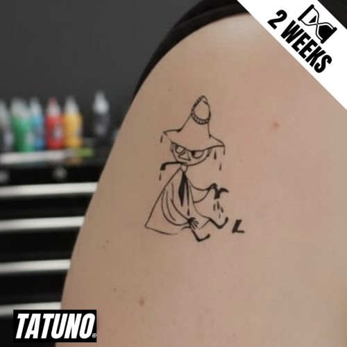 Tatuaż jagua półtrwały wędrowiec w kapeluszu